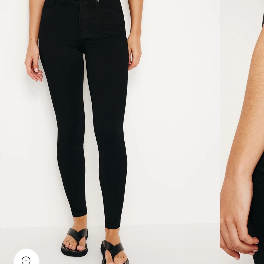 Good American Good Legs Women's Jet Black Skinny Jeans